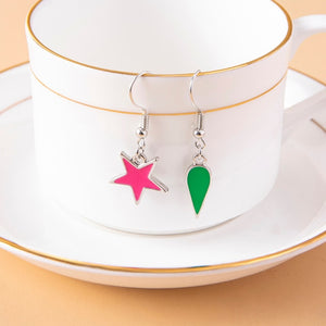 hunter x hunter hisoka teardrop and star cosplay pink and green color dangle earrings